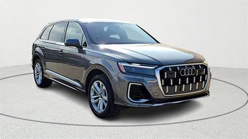2025 Audi Q7 55 Premium Plus
