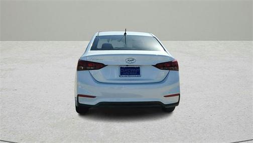 2022 Hyundai Accent SE
