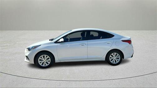 2022 Hyundai Accent SE