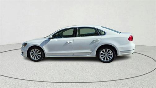2012 Volkswagen Passat 2.5 SEL