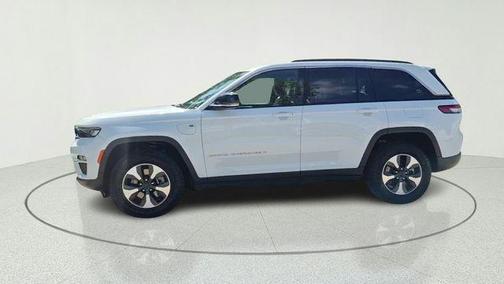 Bright White Clearcoat 2024 Jeep Grand Cherokee 4xe Base