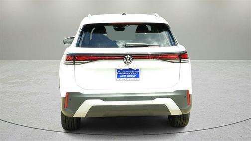 2025 Volkswagen Tiguan 2.0T SE