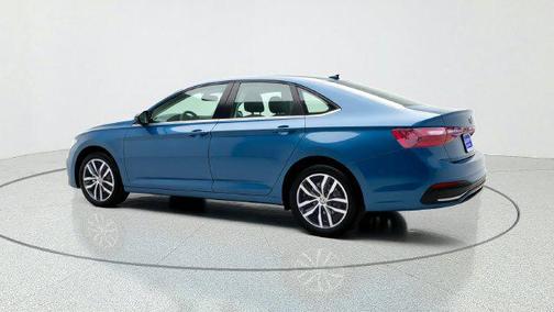 Monterey Blue Pearl 2027 Volkswagen Jetta 1.4T SE