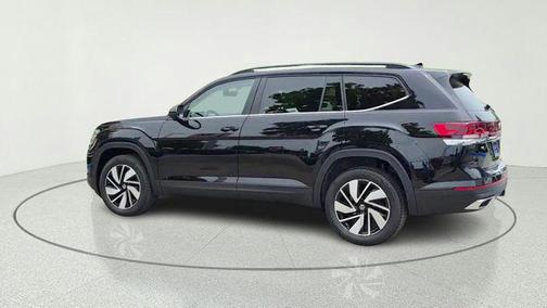 Deep Black Pearl 2026 Volkswagen Atlas 2.0T SE w/Technology 4MOTION