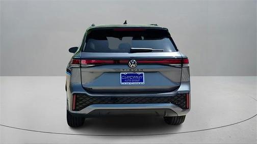 2025 Volkswagen Tiguan 2.0T SE R-Line Black
