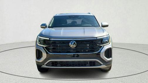 silver mist metallic 2026 Volkswagen Atlas Cross Sport 2.0T SE