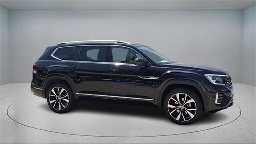 2025 Volkswagen Atlas 2.0T SEL Premium R-Line 4MOTION