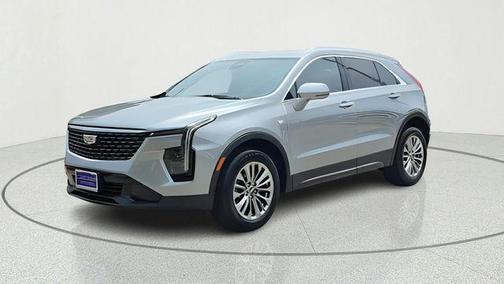Argent Silver Metallic 2025 Cadillac XT4 Premium Luxury