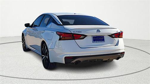 2020 Nissan Altima SR FWD