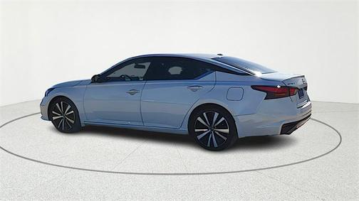2020 Nissan Altima SR FWD