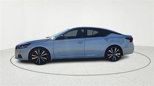 2020 Nissan Altima SR FWD