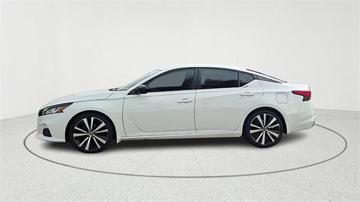 2020 Nissan Altima SR FWD