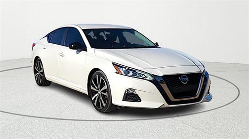 2020 Nissan Altima SR FWD