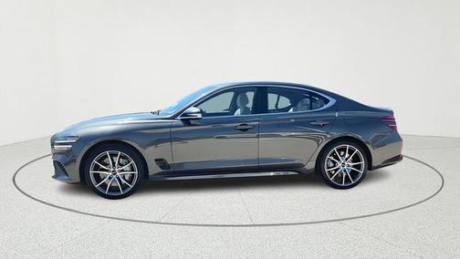 Makalu Gray 2025 Genesis G70 2.5T RWD