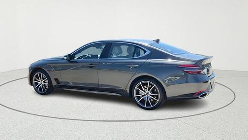 Makalu Gray 2025 Genesis G70 2.5T RWD