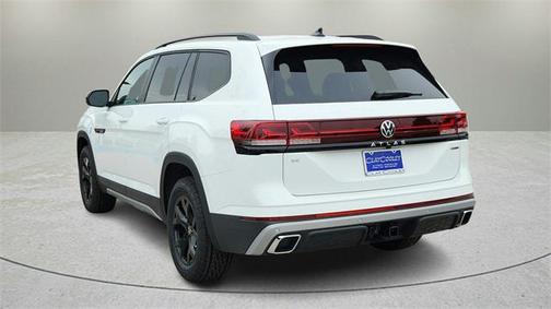 2025 Volkswagen Atlas 2.0T SE