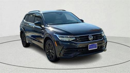 2022 Volkswagen Tiguan 2.0T SE R-Line Black