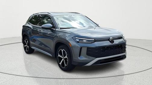 platinum gray metallic 2026 Volkswagen Tiguan 2.0T SE