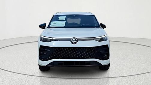 White 2026 Volkswagen Tiguan 2.0T SE R-Line Black