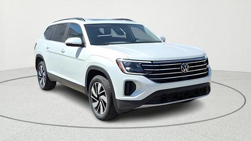 White 2026 Volkswagen Atlas 2.0T SE w/Technology