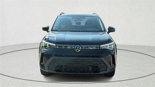 2026 Volkswagen Taos SE Black