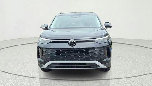 deep black pearl 2026 Volkswagen Tiguan 2.0T S