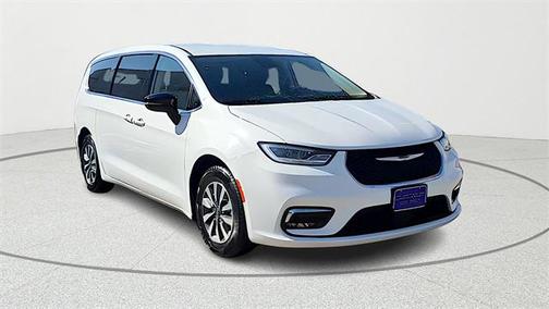 2024 Chrysler Pacifica Hybrid Select