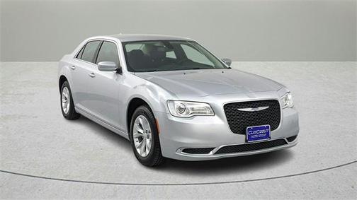 2023 Chrysler 300 Touring