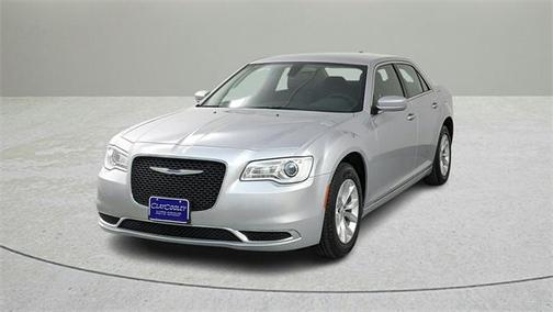 2023 Chrysler 300 Touring