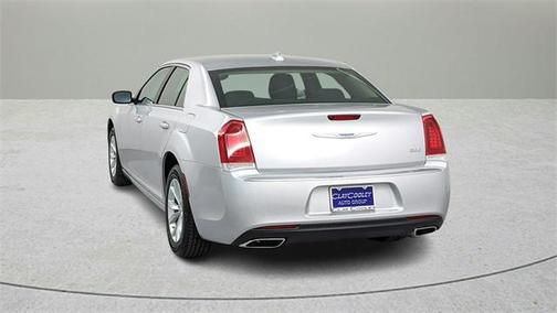 2023 Chrysler 300 Touring