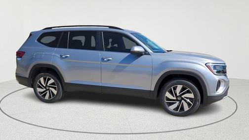silver mist metallic 2026 Volkswagen Atlas 2.0T SE w/Technology