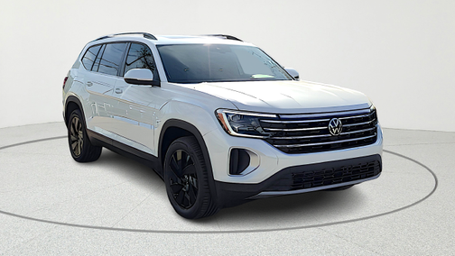 White 2026 Volkswagen Atlas SE w/Technology