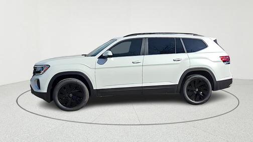 White 2026 Volkswagen Atlas 2.0T SE w/Technology