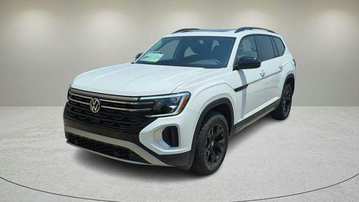 Pure White 2025 Volkswagen Atlas 2.0T Peak Edition