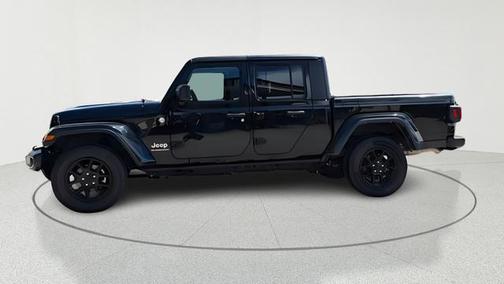 Black Clearcoat 2023 Jeep Gladiator Overland