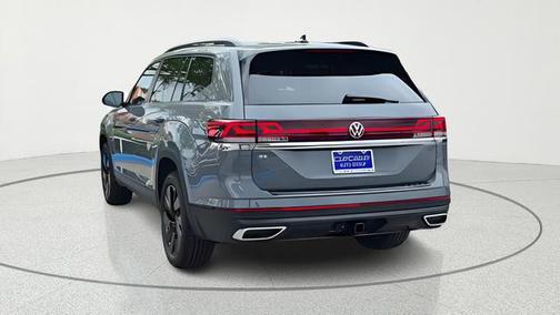 pure gray 2026 Volkswagen Atlas 2.0T SE w/Technology