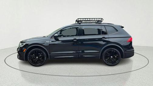Deep Black 2022 Volkswagen Tiguan 2.0T SE R-Line Black