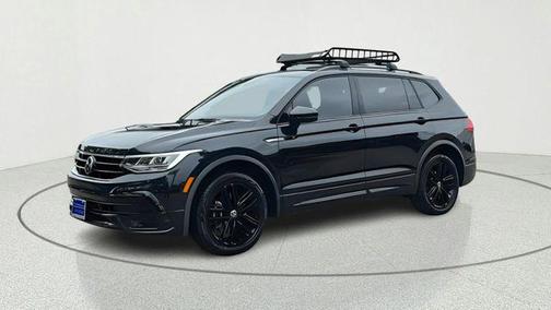 Deep Black 2022 Volkswagen Tiguan 2.0T SE R-Line Black
