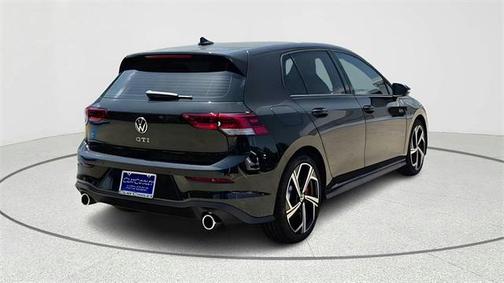2025 Volkswagen Golf GTI 2.0T SE DSG