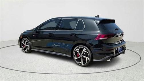 2025 Volkswagen Golf GTI 2.0T SE DSG