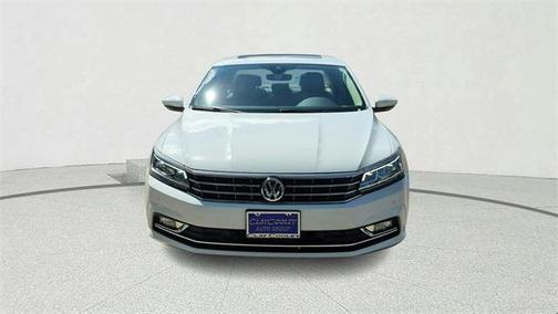 2018 Volkswagen Passat 2.0T SEL Premium
