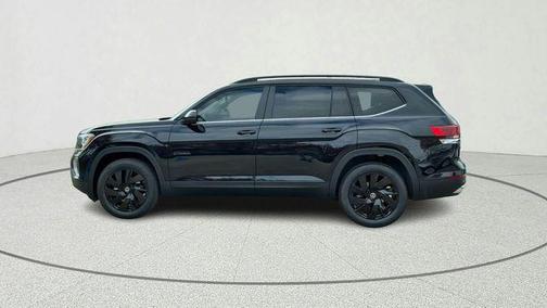 Deep Black Pearl 2026 Volkswagen Atlas 2.0T SE w/Technology