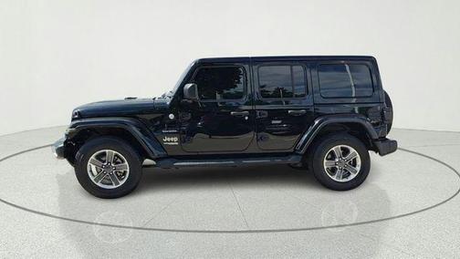 Black Clearcoat 2021 Jeep Wrangler Unlimited Sahara