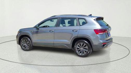 Platinum Gray Metallic 2024 Volkswagen Taos 1.5T S