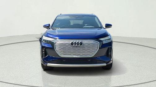 Navarra Blue Metallic 2023 Audi Q4 e-tron Premium Plus 40 RWD