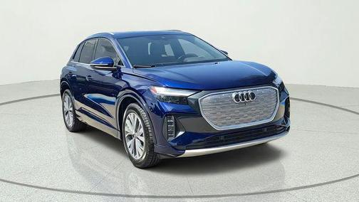 Navarra Blue Metallic 2023 Audi Q4 e-tron Premium Plus 40 RWD