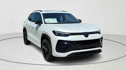 2025 Volkswagen Tiguan 2.0T SE R-Line Black 4MOTION