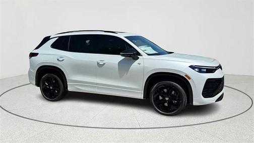 2025 Volkswagen Tiguan 2.0T SE R-Line Black 4MOTION
