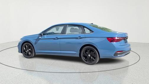 Monterey Blue Pearl 2026 Volkswagen Jetta 1.4T SE