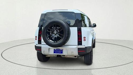Fuji White 2024 Land Rover Defender 110 P300